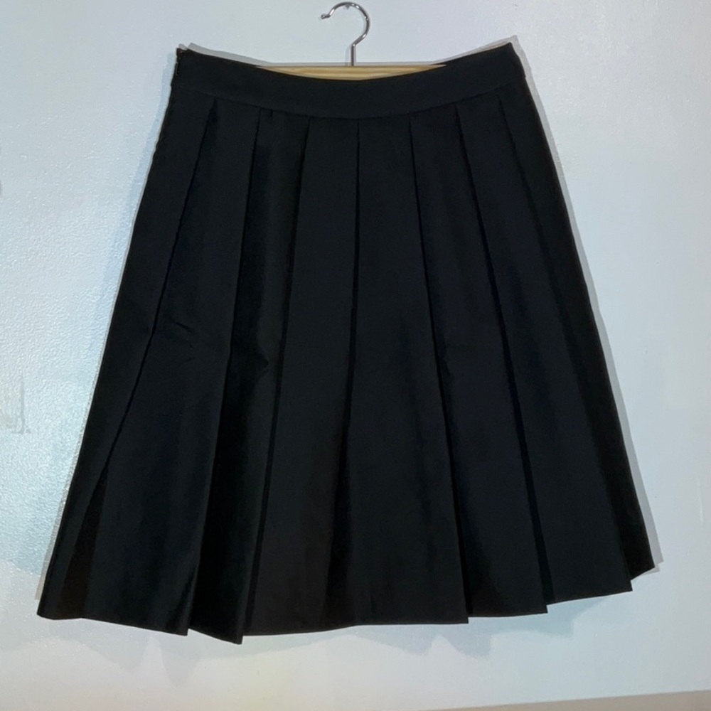 Ann Taylor Classic Black Pleated A-Line Skirt
